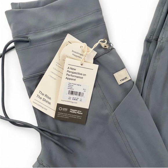 VUORI Daily Pocket Leggings Mallorca XS (NWT)
NWT - Picture 2 of 2